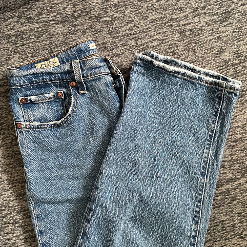 Levi’s Premium Ribcage Straight Ankle 28 width - Picture 10 of 13